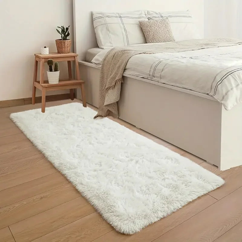 VIKAMA Soft And Fluffy Long Pile Carpet, Easy-Care And Machine Washable Living Room Sofa Rug, Bedside Rug For Bedroom Home Decor
